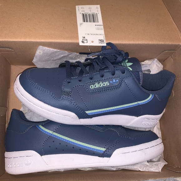 Tenis adidas continental Nuevos - Picture 2 of 3